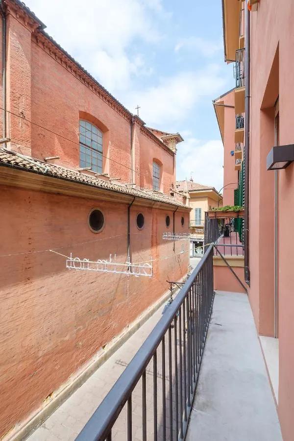 D'Azeglio & Galluzzi Suites Bolonia 0*,